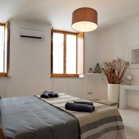La Casa Nel Corso Lägenhet Cagliari Exteriör bild