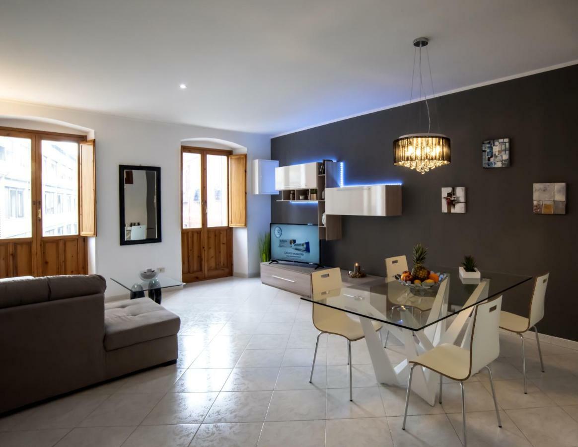 La Casa Nel Corso Lägenhet Cagliari Exteriör bild